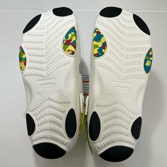 CROCS White Sandals with Adjustable Straps and Ventilation - Picture 12 of 14